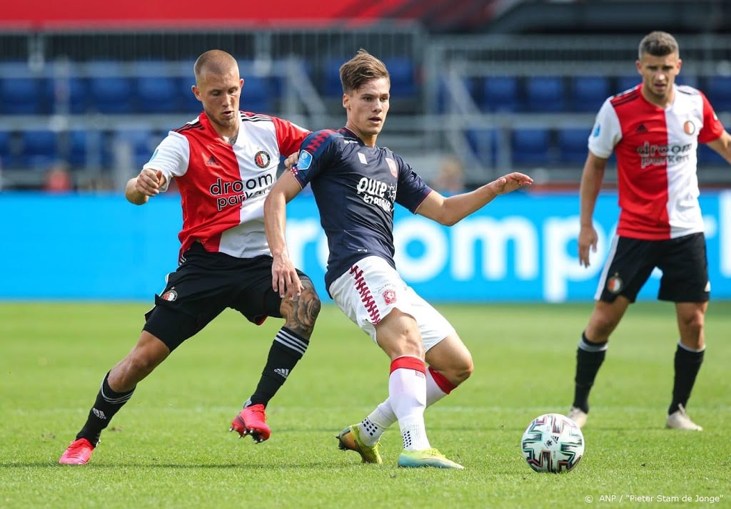 Feyenoord en FC Twente komen niet tot scoren in De Kuip