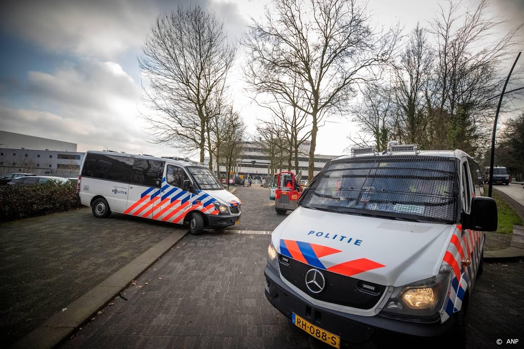 Boeren voeren actie op Mediapark tegen veevoermaatregel Schouten