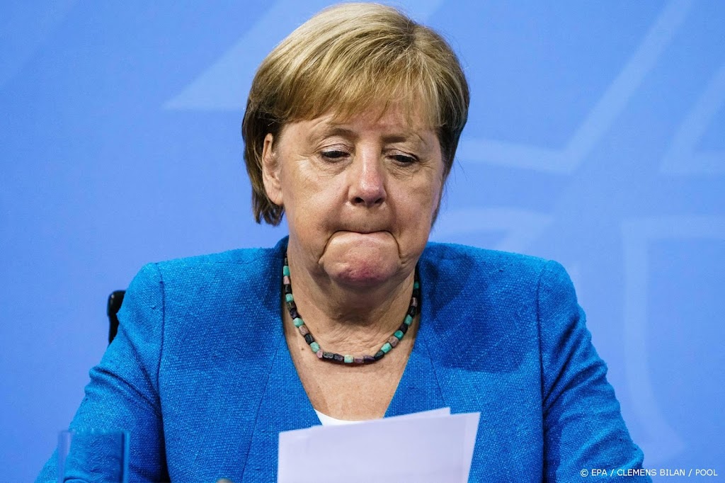Merkel verwacht 10.000 mensen uit Afghanistan te moeten halen