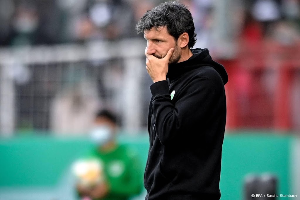 VfL Wolfsburg reglementair uitgeschakeld na wisselfout Van Bommel