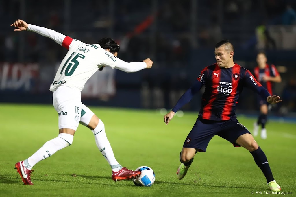 Spaanse linksback Gómez tekent voor vier jaar bij City