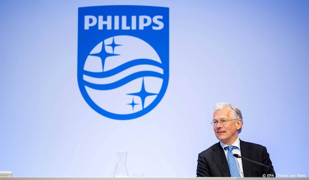 Philips bij winnaars op Damrak na aangekondigd vertrek topman 