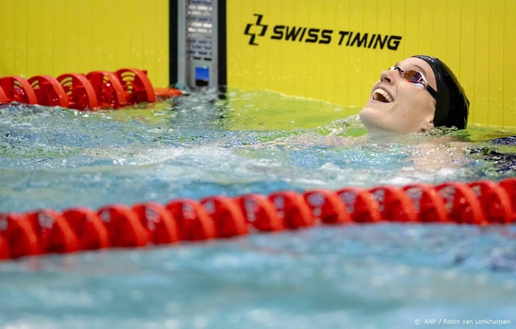 Zwemster Van Roon pakt bij EK brons op 50 vrij