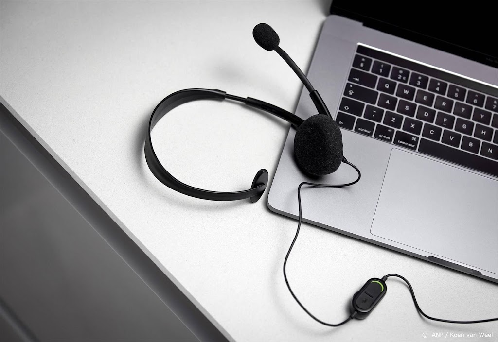 Duizenden callcenterwerkers maken stevige loonsprong