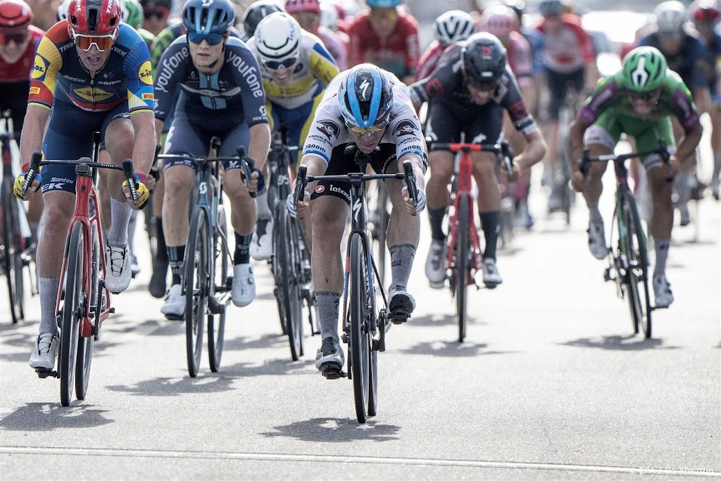 Jakobsen spurt nu wel naar ritzege in Ronde van Denemarken