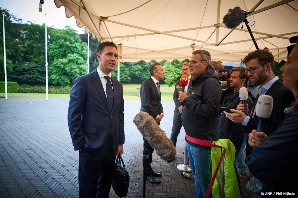 Heinen is 'niet te enthousiast' over economische cijfers