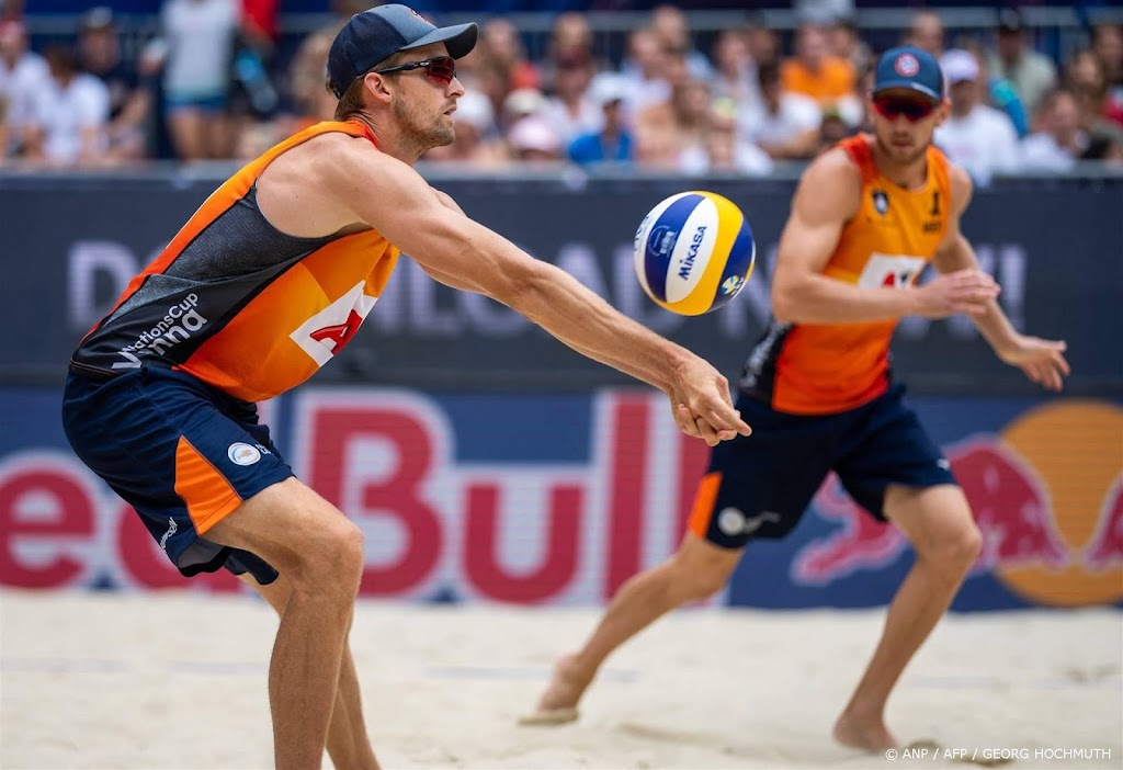 Staande ovatie bij emotioneel afscheid beachduo Brouwer/Meeuwsen