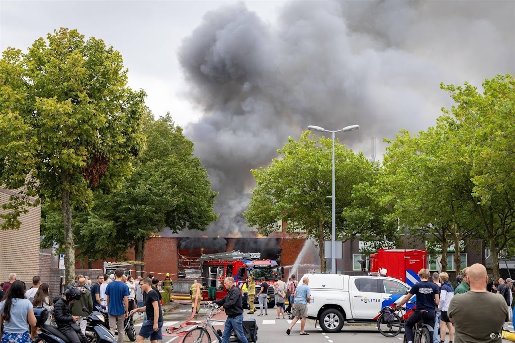 Twee minderjarigen opgepakt om brand in winkelcentrum Alkmaar