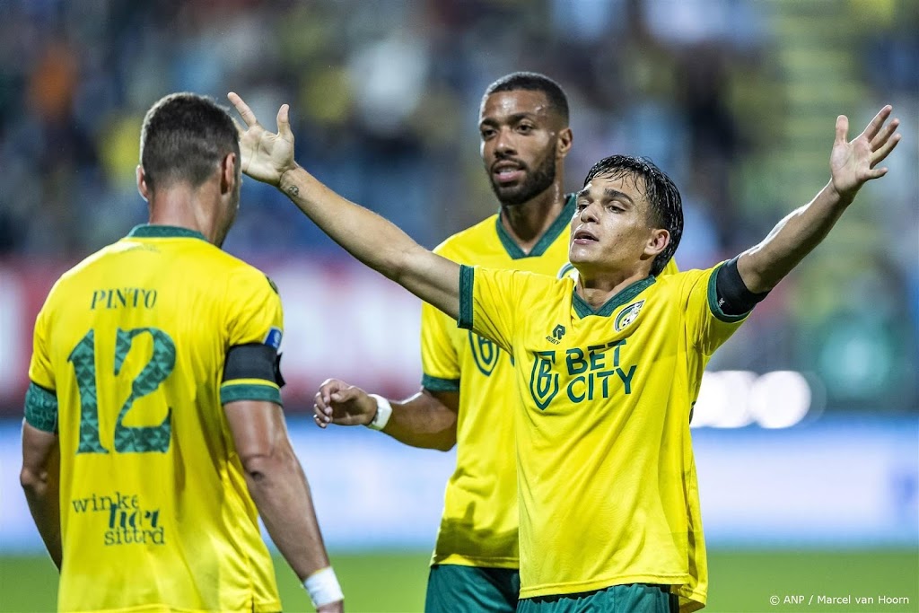 Fortuna Sittard koploper Eredivisie na ruime zege op Almere 