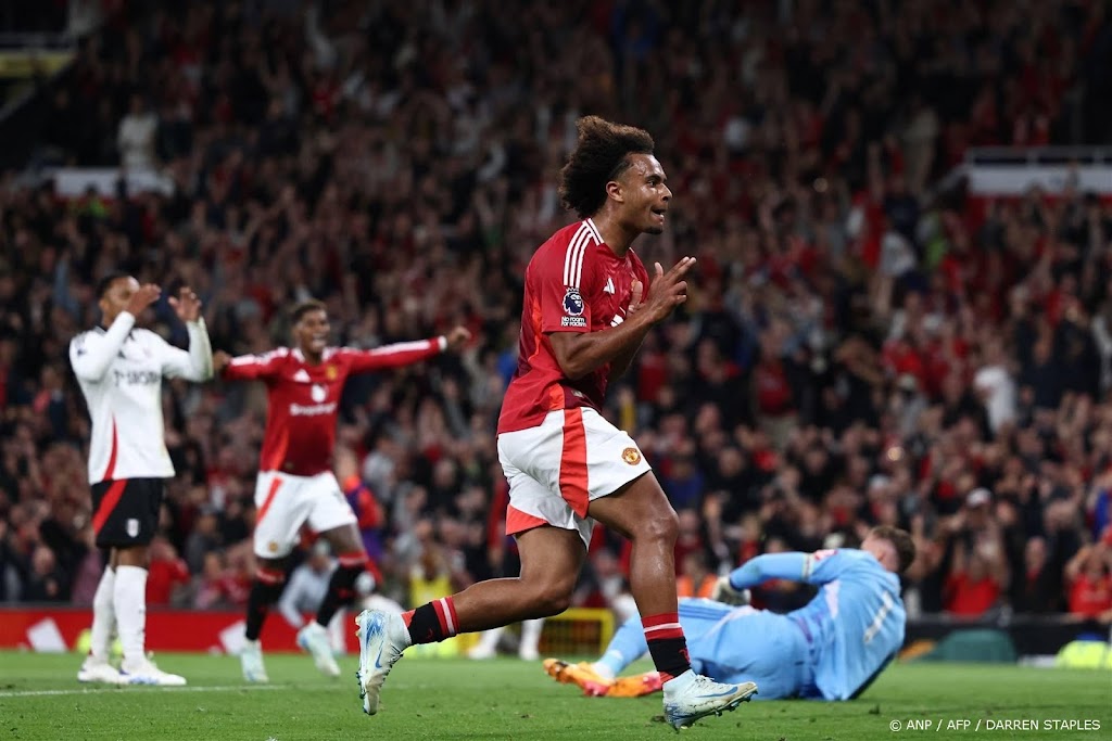 Droomdebuut voor Zirkzee bij winnend Manchester United