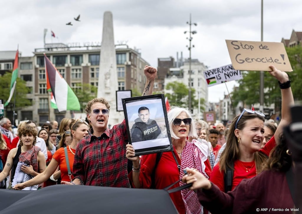 Honderden betogers bij pro-Palestijnse demo op Dam in Amsterdam