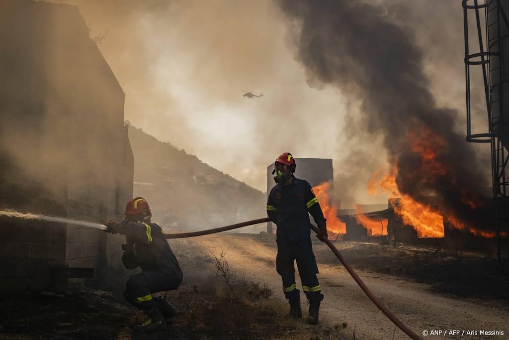 Doden door natuurbranden op eiland bij Athene