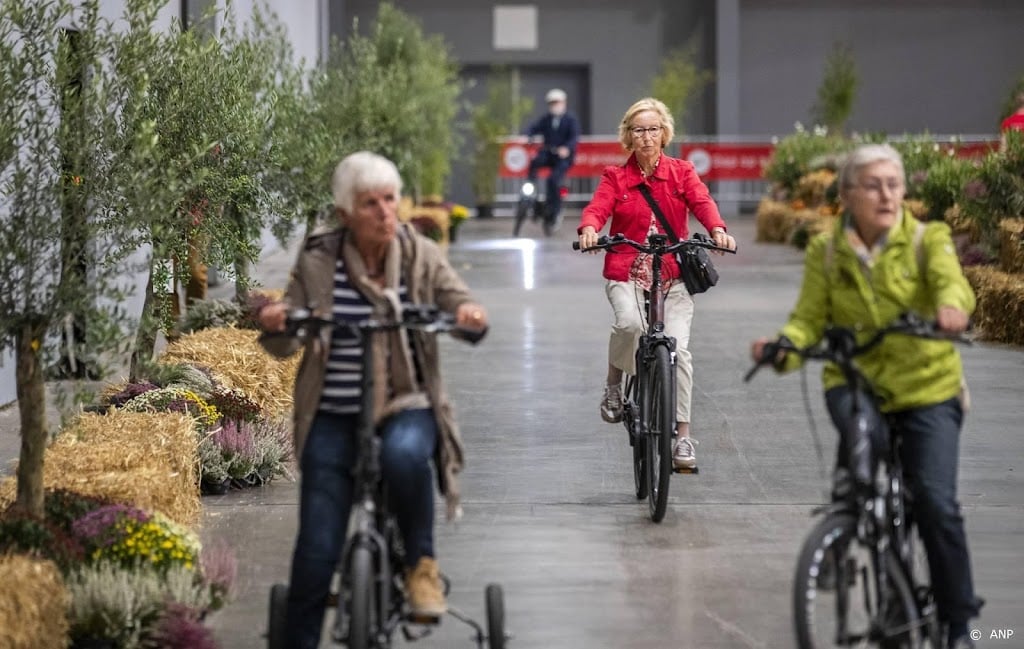 Steeds meer 70-plussers onder verkeersdoden op de fiets
