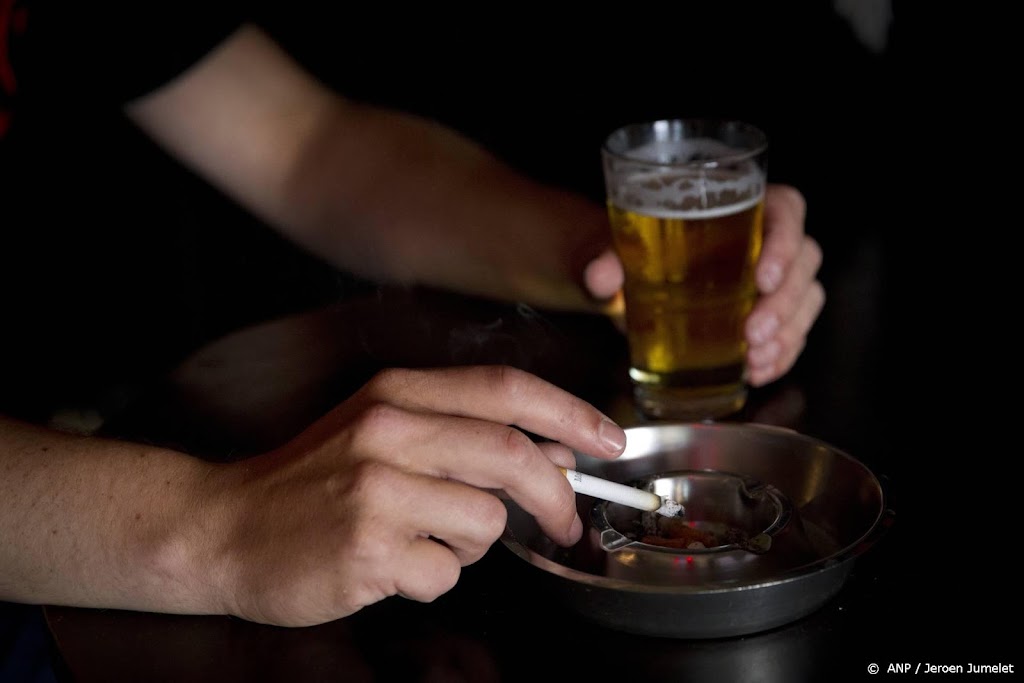 Kabinet: cijfers drank- en tabaksgebruik jongeren zijn alarmerend