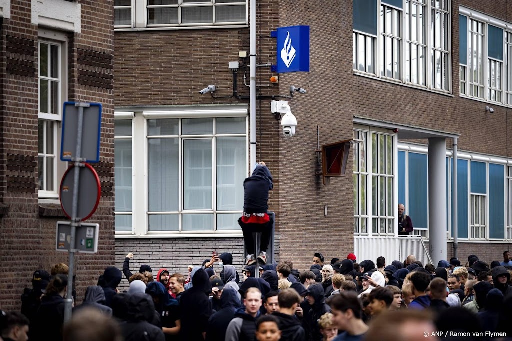 Deel verdachten Ajax-demonstratie weer vrij