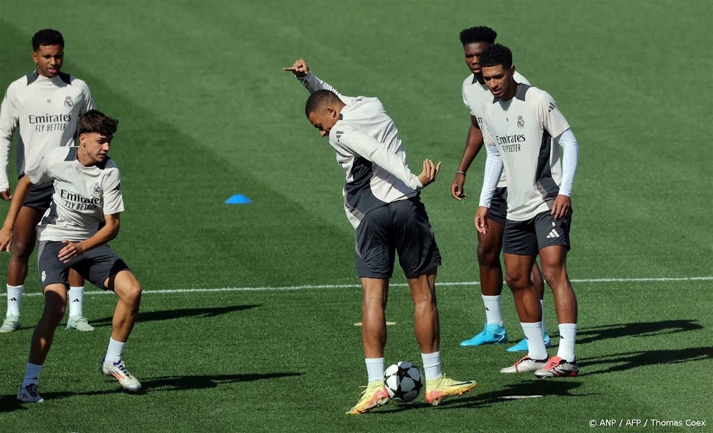 Real Madrid met Tchouaméni en Bellingham tegen VfB Stuttgart