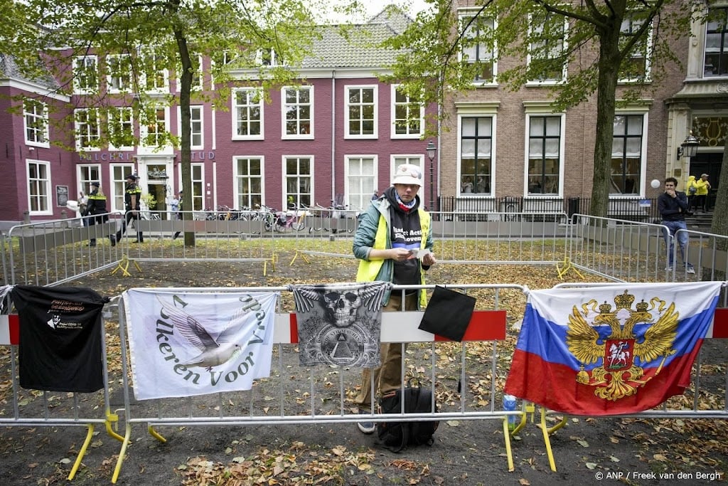 Demonstratievak langs rijtoer vrijwel leeg