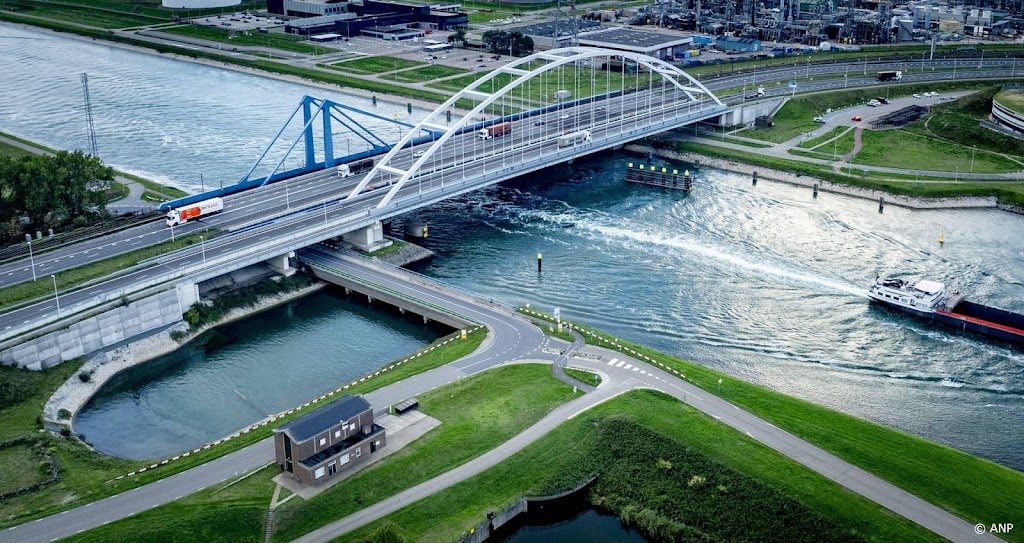 Zuid-Holland over nieuw brugprobleem: wanneer is gifbeker leeg?