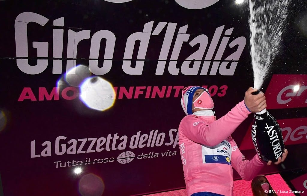 Wielerbondscoach Moerenhout geniet van oud-pupil Almeida in Giro