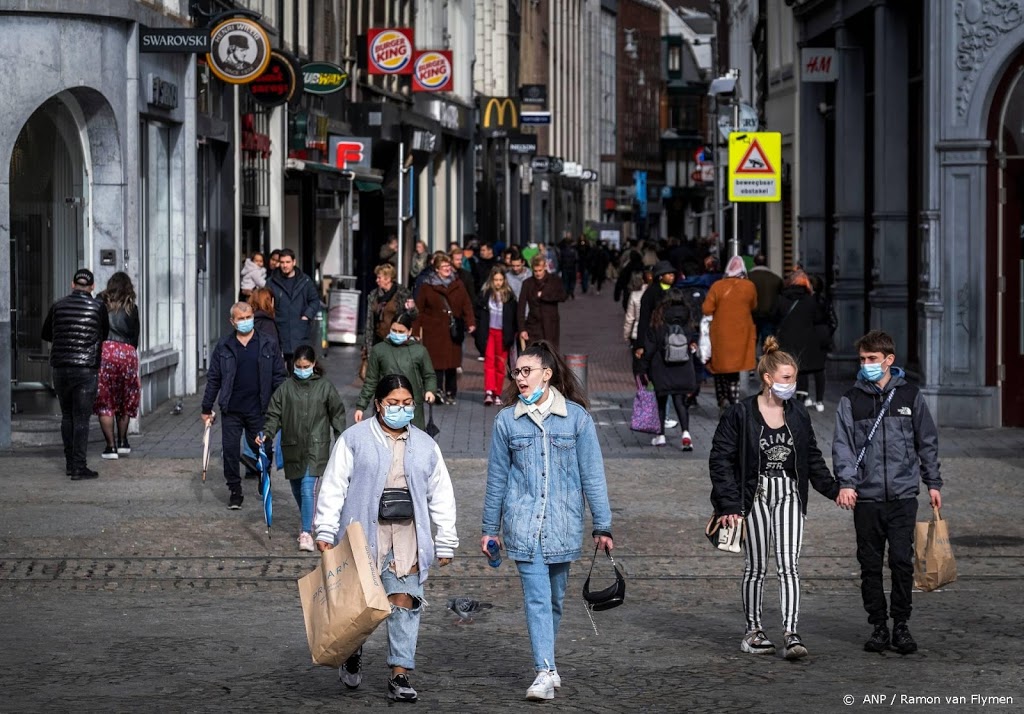 'Nederlandse winkelstraten leger na nieuwe coronamaatregelen'