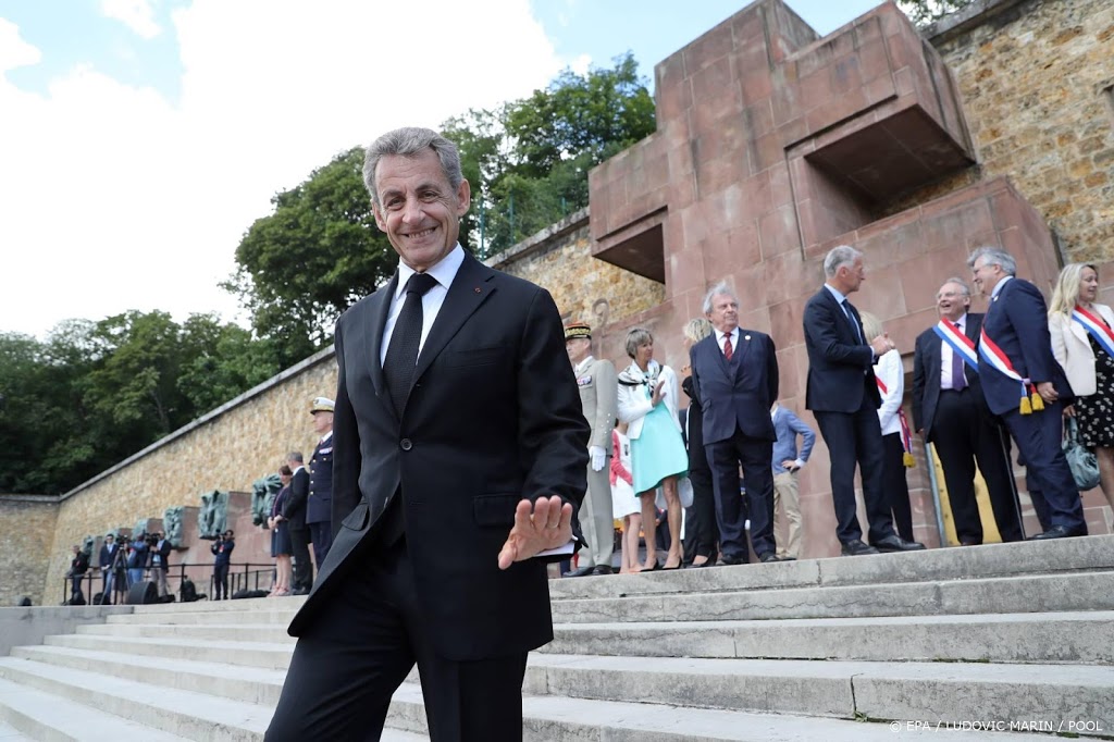 Franse ex-president Sarkozy aangeklaagd voor samenzwering 