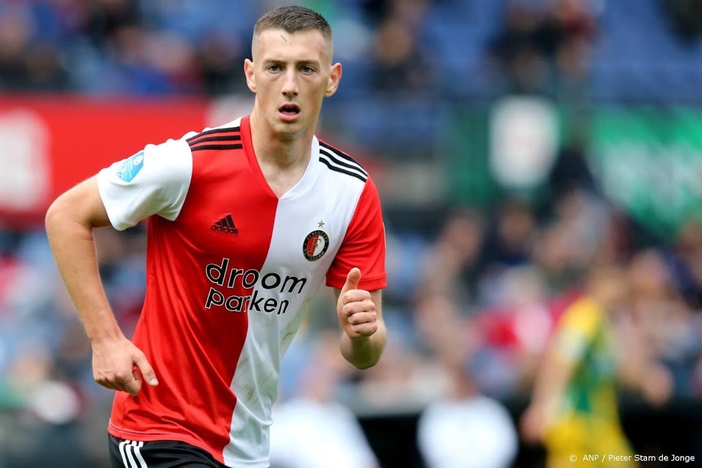 Bozenik valt weg, Jørgensen nog onzeker bij koploper Feyenoord   