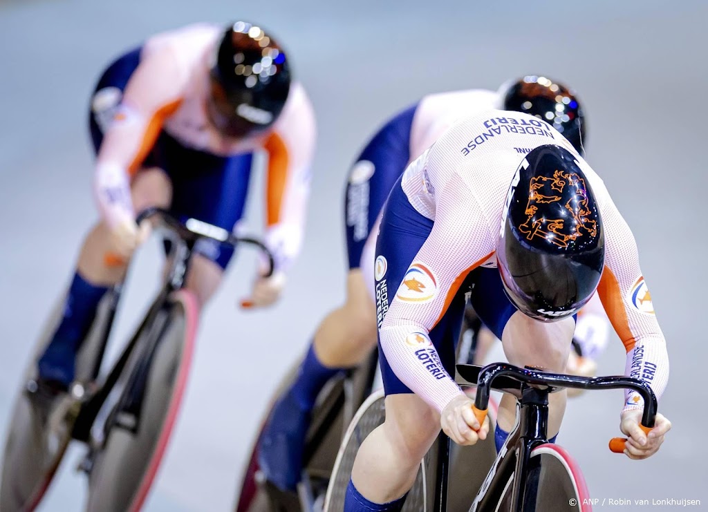 Braspennincx en Van der Peet naar kwartfinales keirin op WK baan