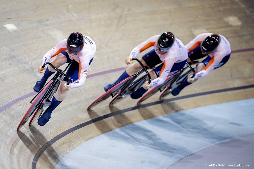 Braspennincx en Van der Peet naar halve finales keirin op WK baan