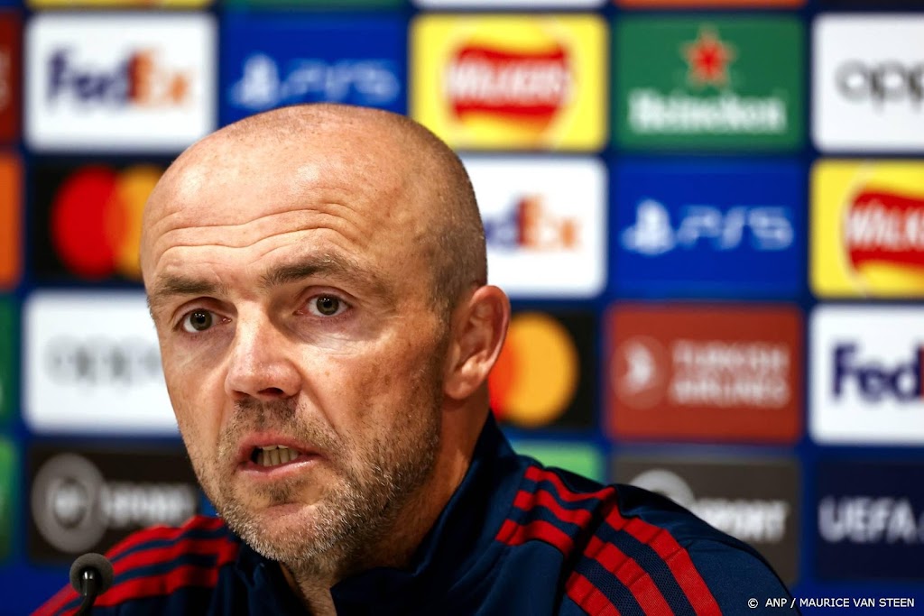 Trainer Schreuder is klaar met kritiek en vraagt om feiten