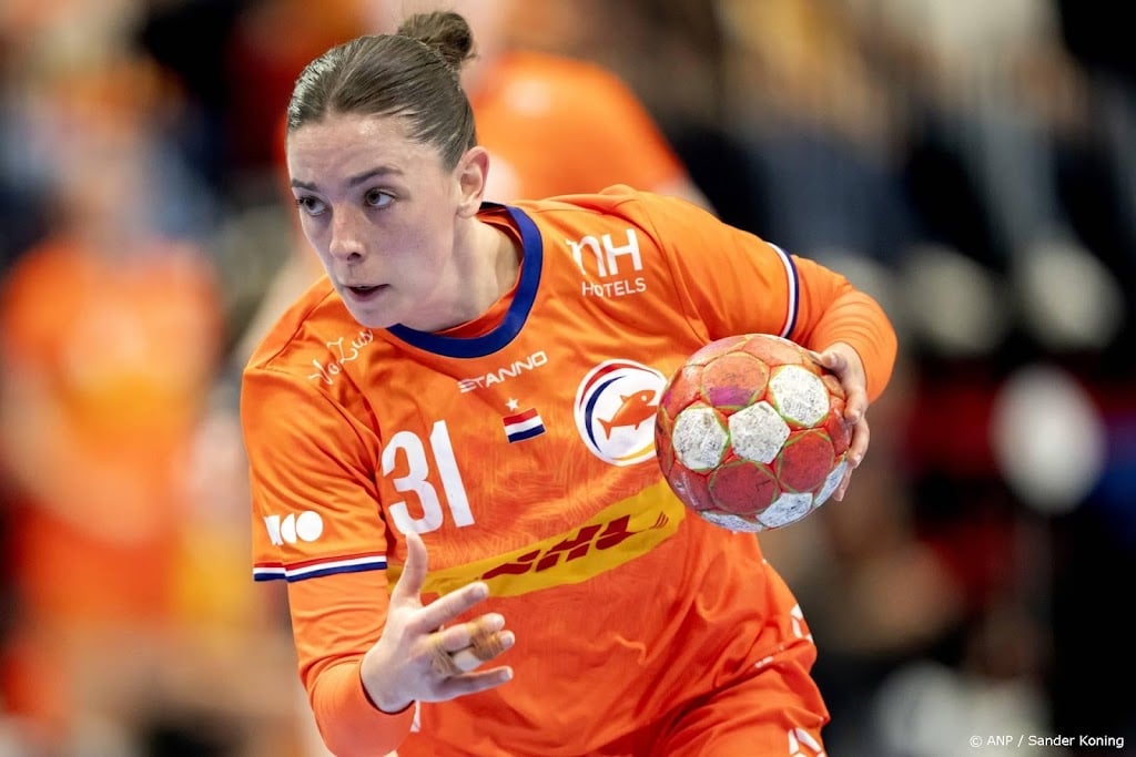 Handbalsters beginnen EK-kwalificatie met ruime zege op Italië