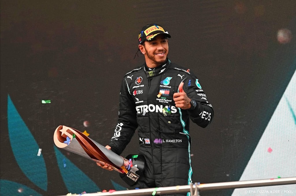 Hamilton: nieuwe deal met Mercedes komt er