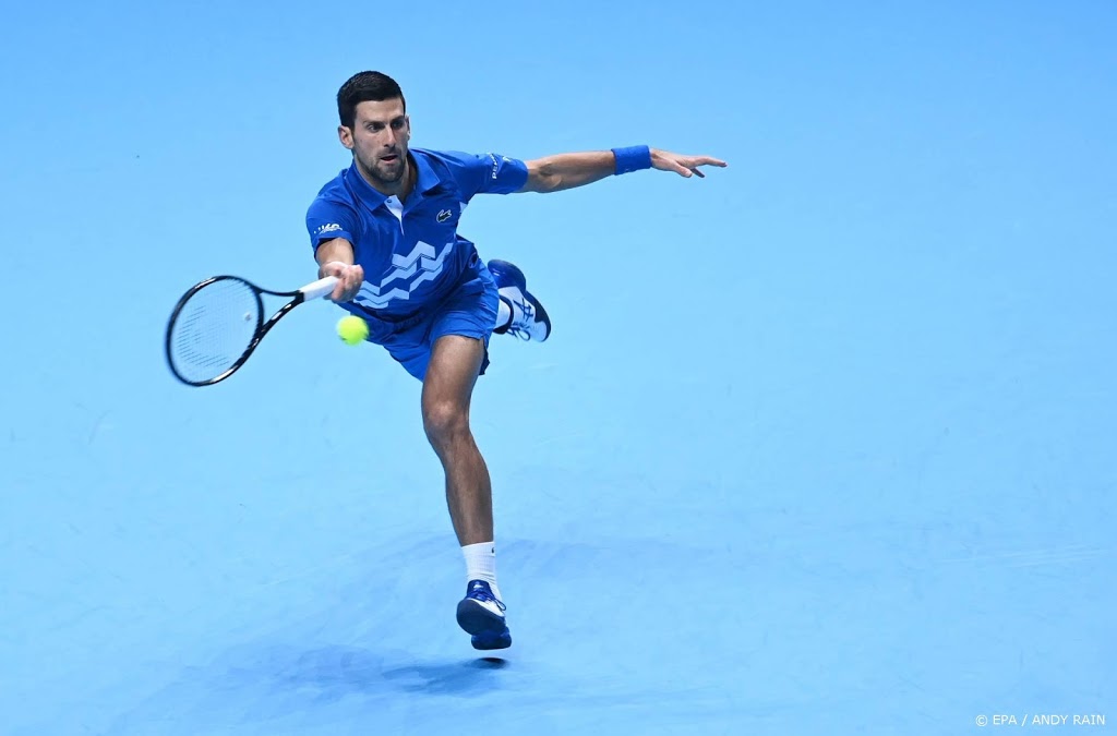 Djokovic begint met overtuigende zege op ATP Finals