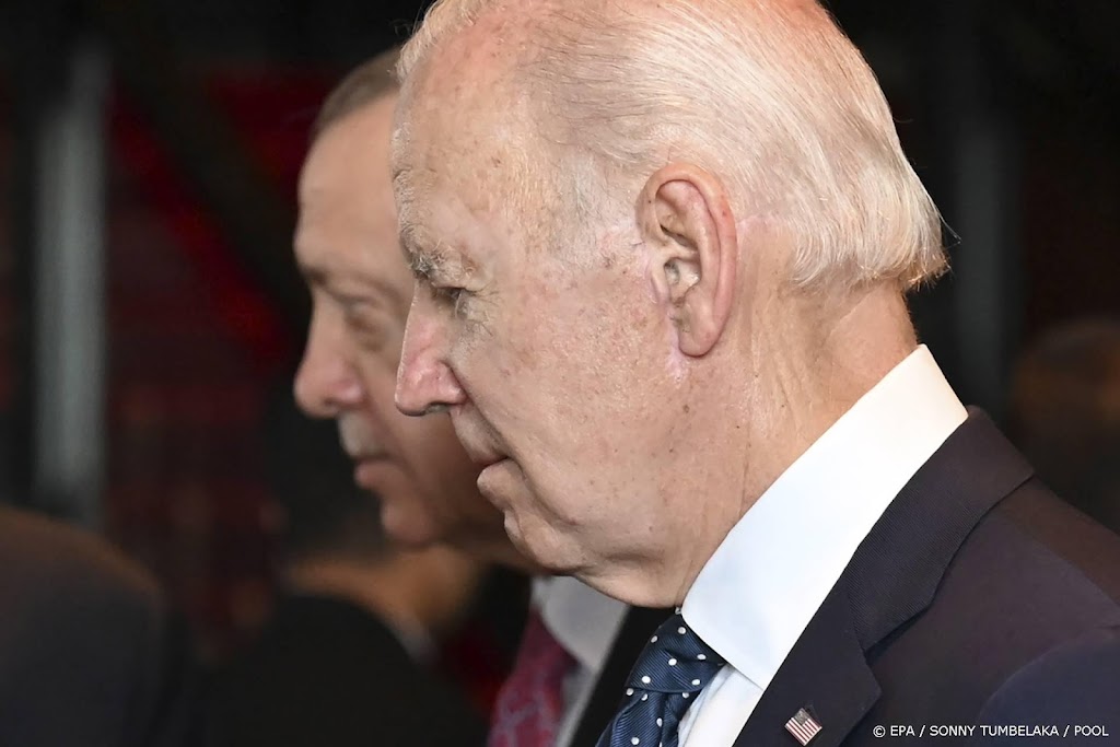 Biden biedt Polen volledige steun VS bij onderzoek naar explosie