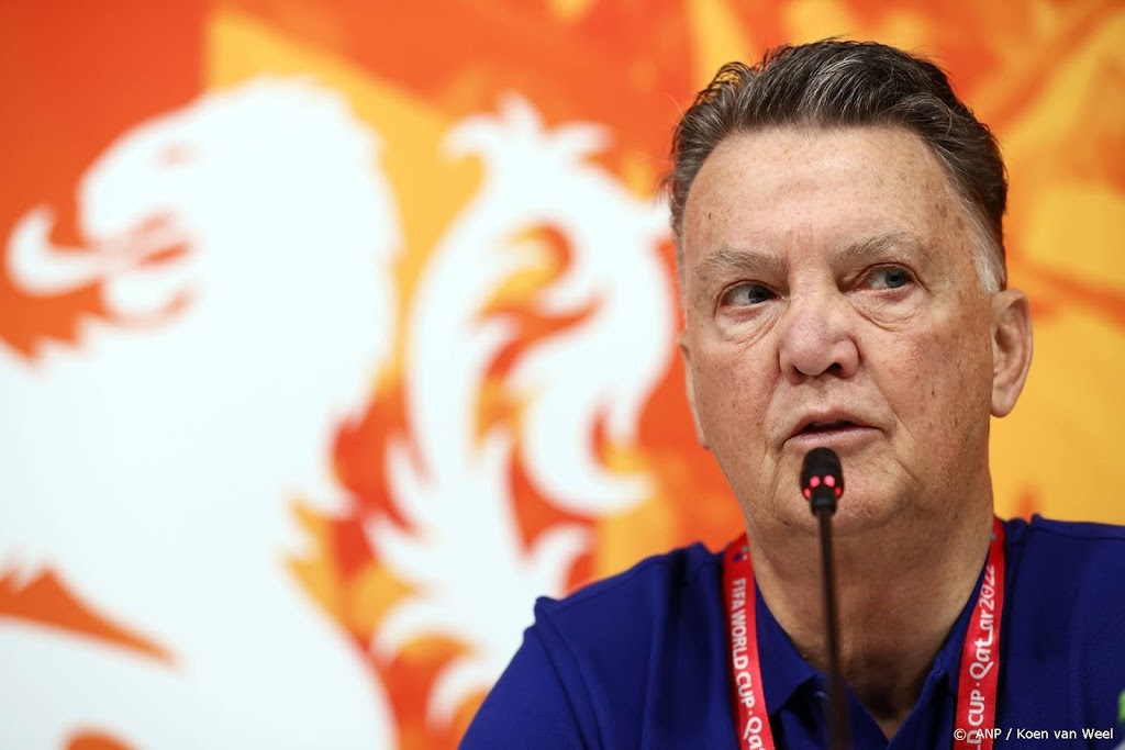 Van Gaal herhaalt standpunt over Qatar maar prijst faciliteiten