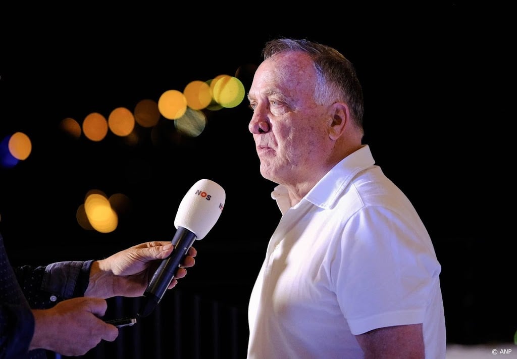 Dick Advocaat mist belangrijke wedstrijd Curaçao