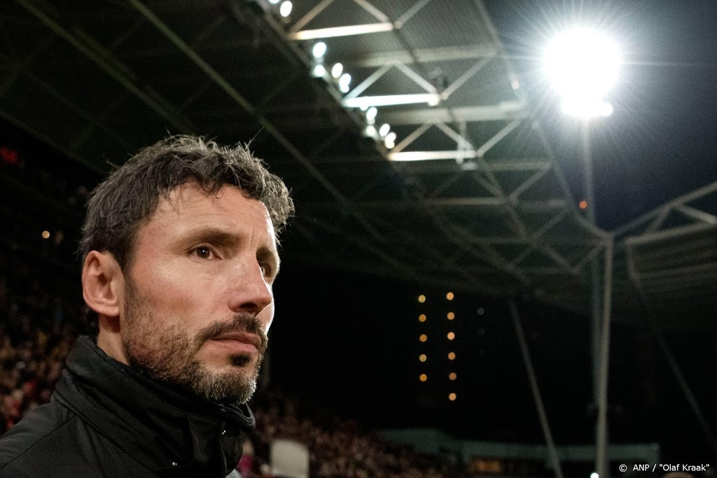 Supporters PSV: ontslag Van Bommel pijnlijk, maar onvermijdelijk 