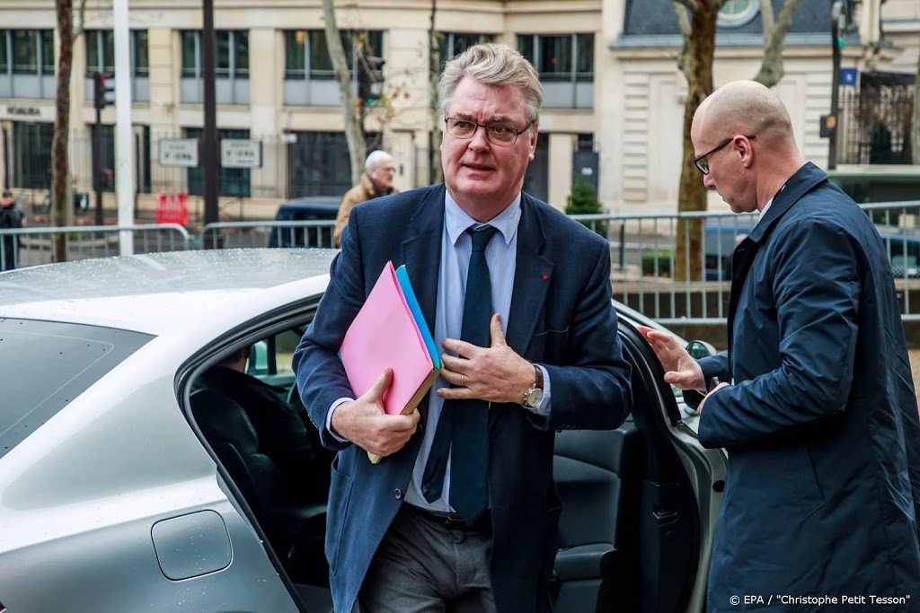 Franse pensioenhervormer weg na rel over nevenfuncties