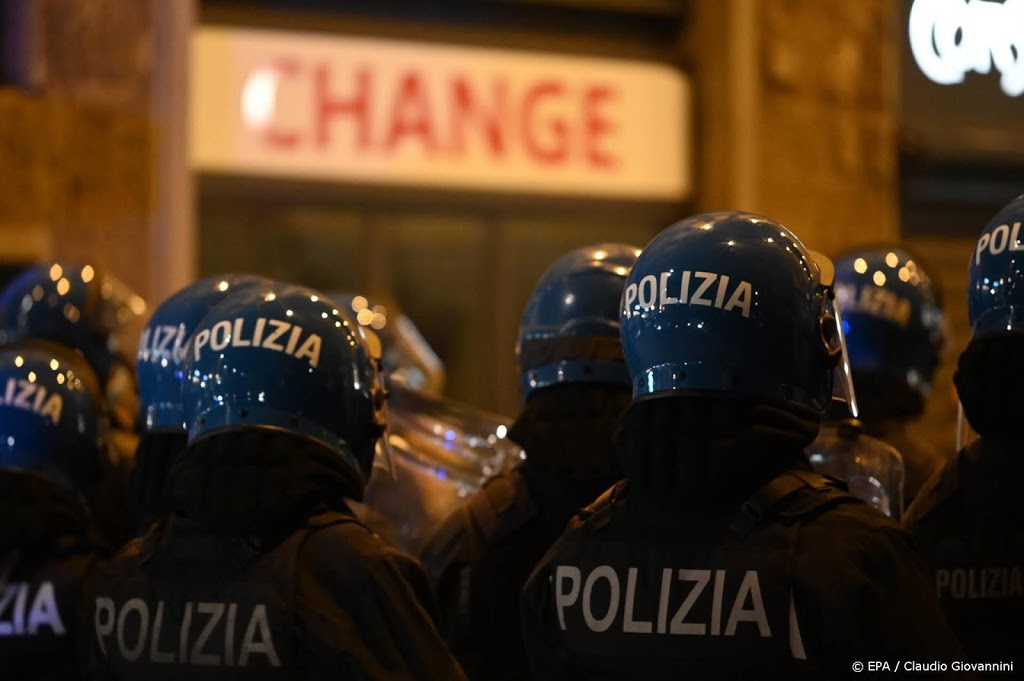 Italiaanse politie stuit op grote kinderpornoring