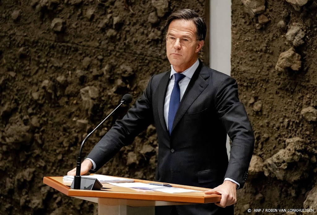 Rutte: we besparen niet op zorg, maar remmen stijgende kosten af