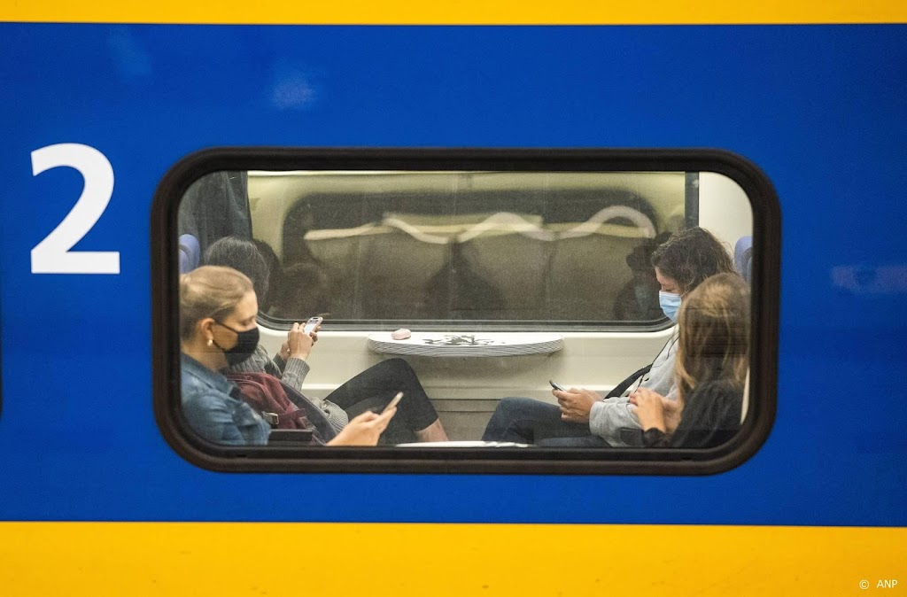 NS schrapt tijdelijk aantal 'rustige treinen'