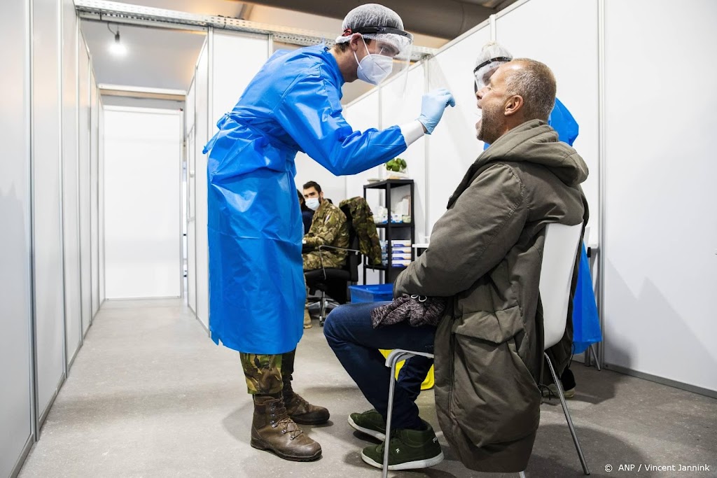 Coronagemiddelde daalt verder, ook minder sterfgevallen gemeld