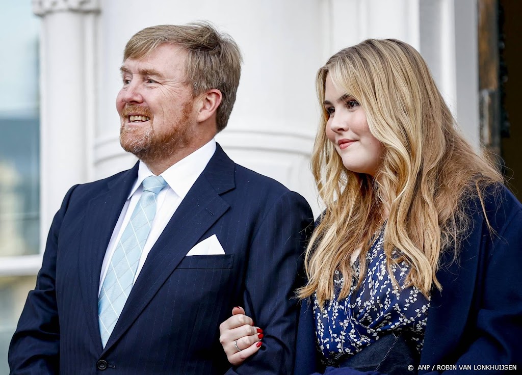 Koning blijft bij verklaring over omstreden feestje Amalia