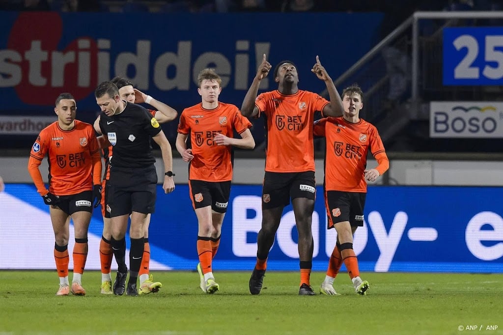 FC Volendam boekt in Heerenveen eerste zege in uitwedstrijd