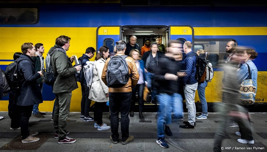 Eerste spits nieuwe dienstregeling verloopt op Utrecht CS goed