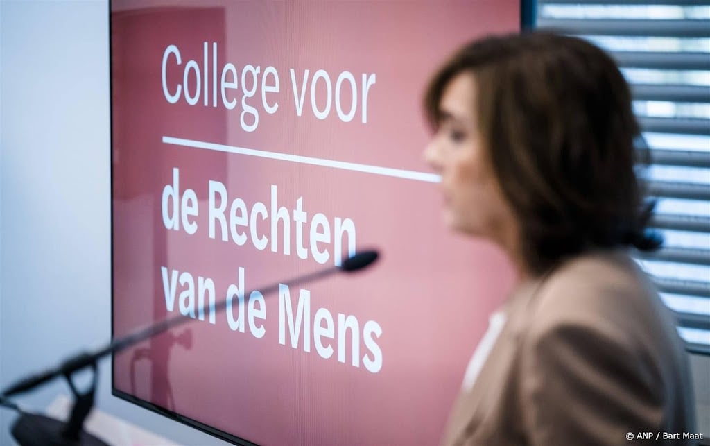Schadevergoeding voor 'klokkenluiders' mensenrechtencollege