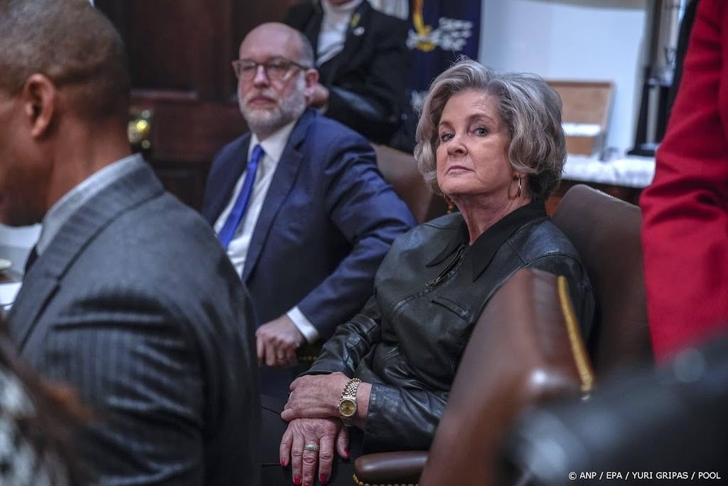 Trump blijft stafchef steunen na spraakmakend artikel Vanity Fair