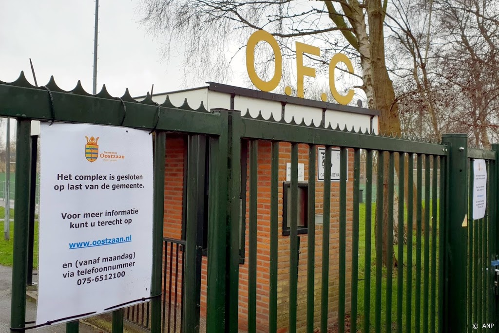 Rechter: complex voetbalclub OFC Oostzaan moet open