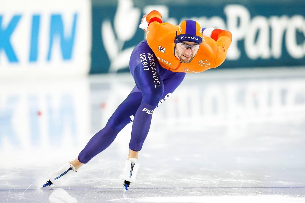 Ook schaatser Krol pakt in Thialf EK-goud, zilver Otterspeer