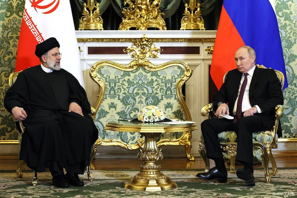 Rusland en Iran halen banden verder aan