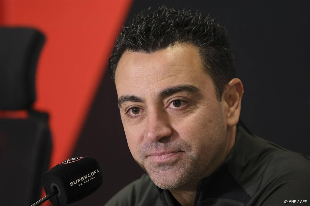Barcelona-coach Xavi zegt te vertrekken als er geen vertrouwen is